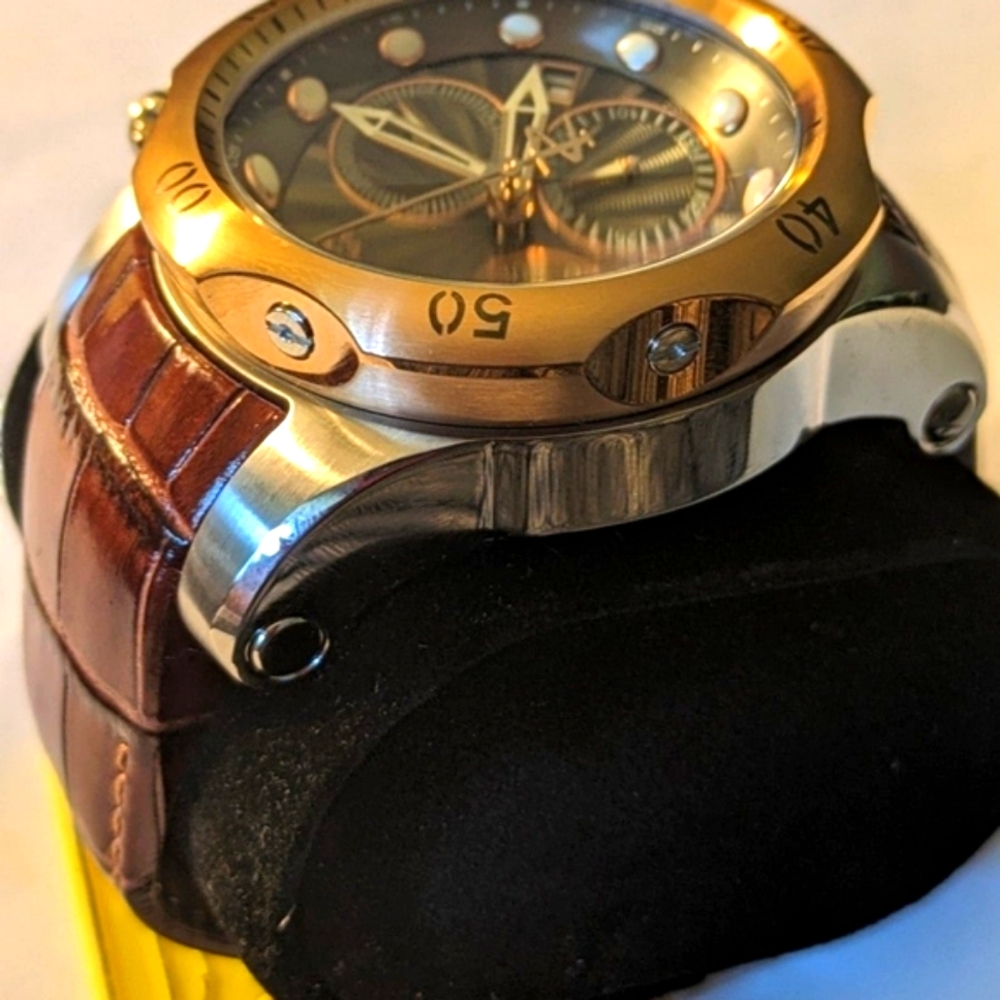 New Invicta Elegant Reserve Venom Chronograph Watch - Picture 8 of 9